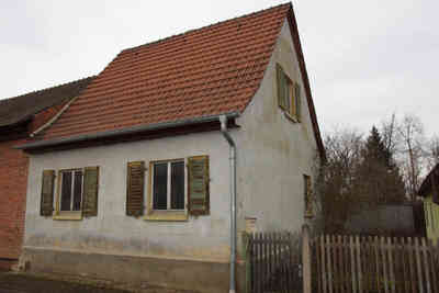 Kleines und unsaniertes Einfamilienhaus in Apfelstädt
