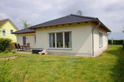 Bungalow: Wohnen auf einer Ebene im Einfamilienhaus