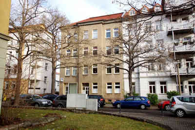 Mehrfamilienhaus in Erfurt Süd, teilsaniert